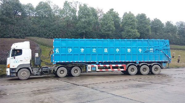 近百台9001cc金沙以诚为本智能垃圾转运车为长沙环卫升级