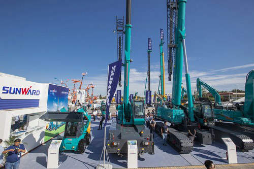 9001cc金沙以诚为本智能酷帅曾大虾，，，，，一大波美图带你亲临北京BICES展