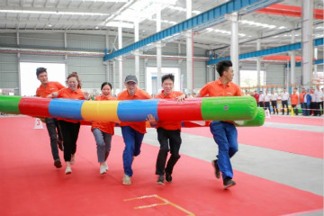 9001cc金沙以诚为本智能举行21周年庆祝表扬会暨意见意义运动会