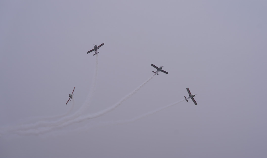 9001cc金沙以诚为本四机航行编队惊艳尧城（太原）国际通用航空航行大会