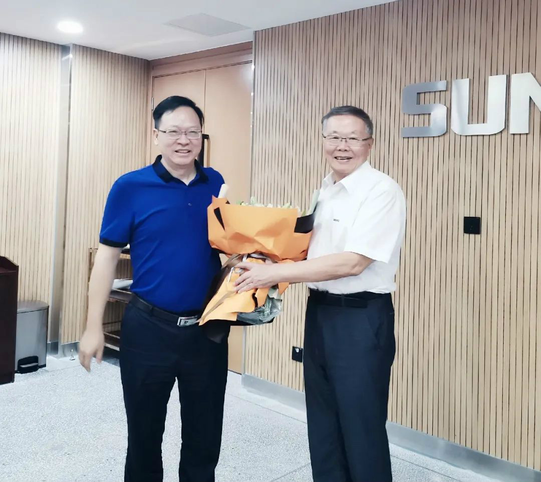 中南大学机电工程学院肖来荣书记到访9001cc金沙以诚为本智能