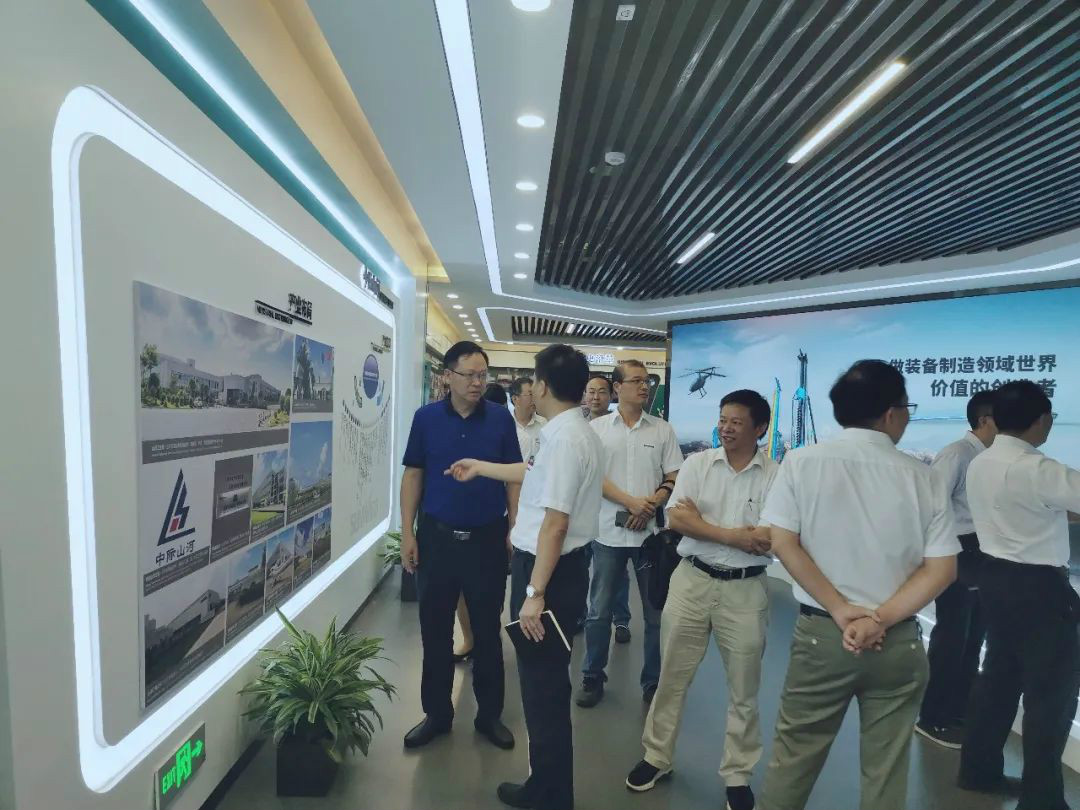 中南大学机电工程学院肖来荣书记到访9001cc金沙以诚为本智能