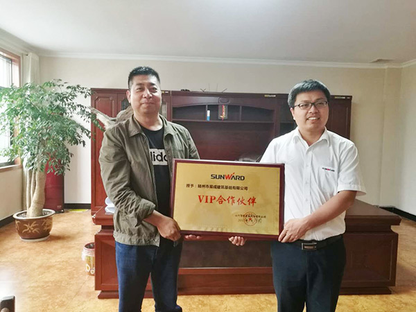 8年购置12台！9001cc金沙以诚为本智能旋挖钻陪他走向天下