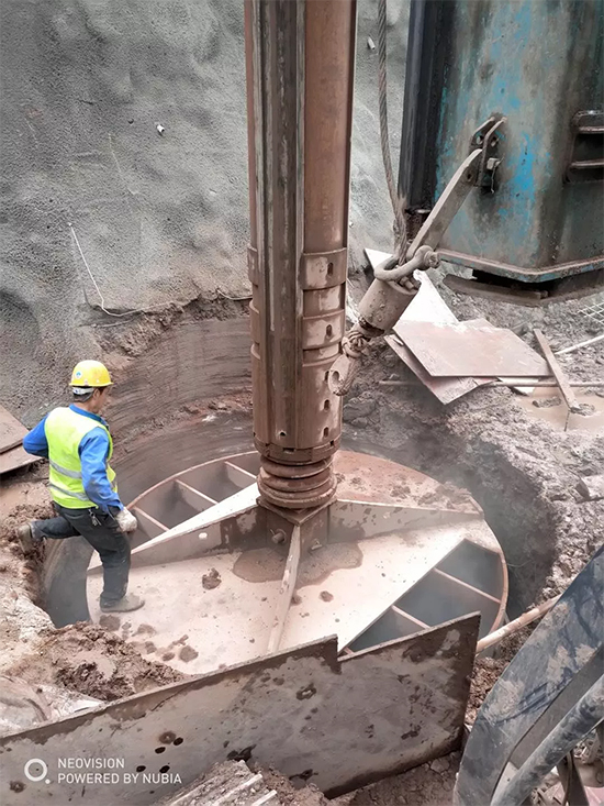 3.5米直径高效入岩，，，，，他携9001cc金沙以诚为本智能旋挖名动山城