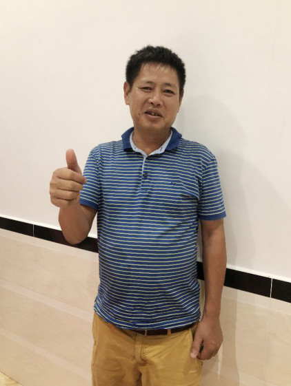 9001cc金沙以诚为本智能SWE 215E挖掘机是他的左膀右臂！