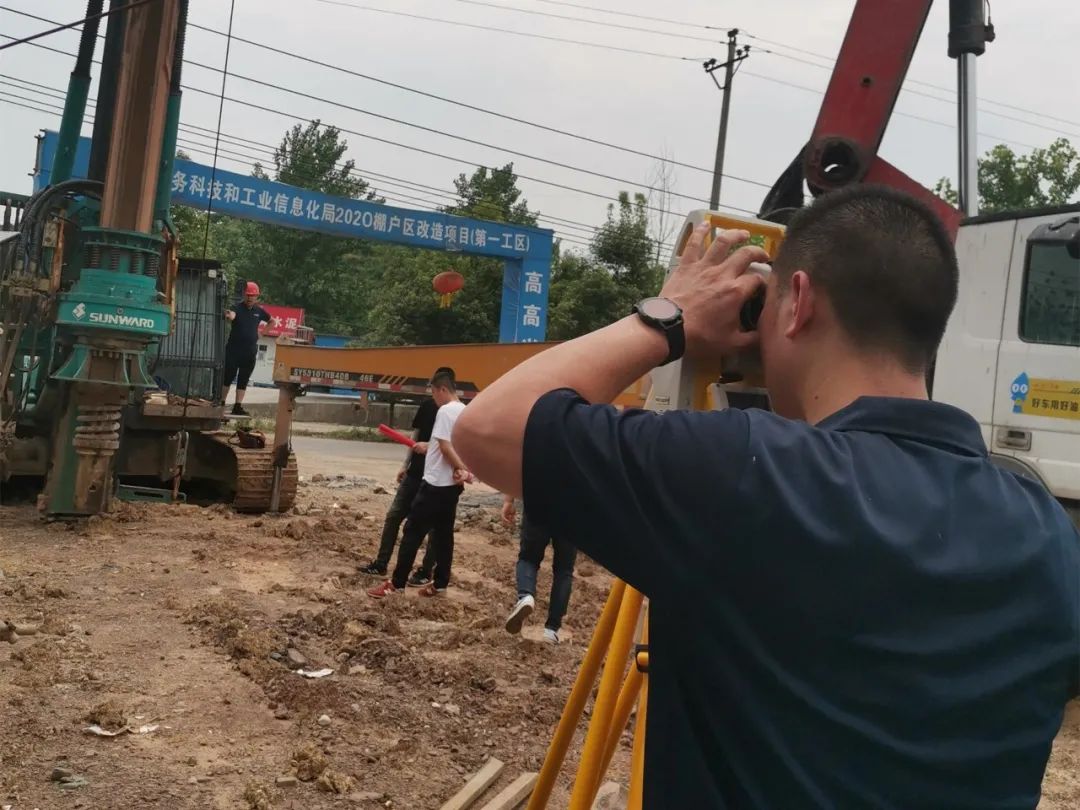 知心折务路，，，，，关爱湘楚行！2021年9001cc金沙以诚为本智能全球效劳万里在湖南