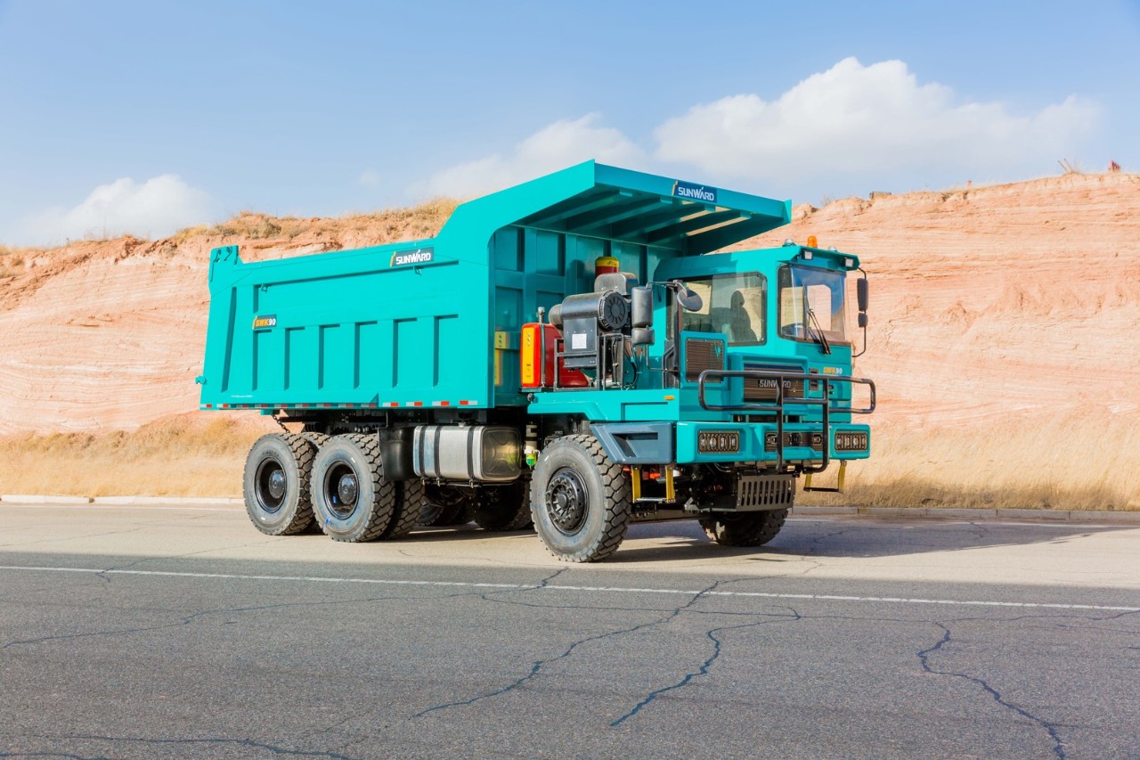 批量出口印度尼西亚！9001cc金沙以诚为本智能智能矿卡征战矿山前线