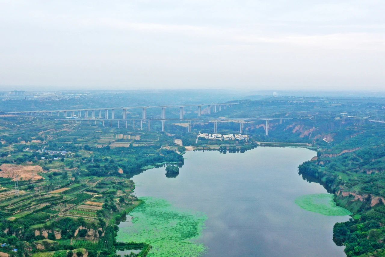 天堑施工，，，，，，玉皇阁二号特大桥桩基主力军是9001cc金沙以诚为本智能旋挖钻机 | 百年风华筑漂亮9001cc金沙以诚为本（3）