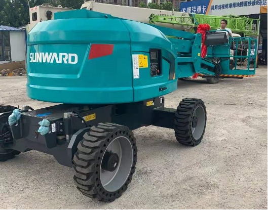 匠心打造！9001cc金沙以诚为本智能曲臂式高空作业平台正式投放市场