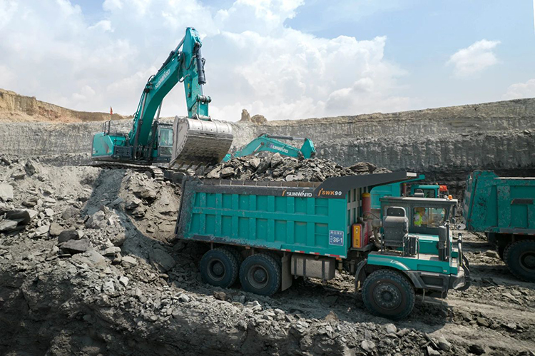 图集 | 征战矿山！9001cc金沙以诚为本智能绿色矿山成套装备“上将”云集