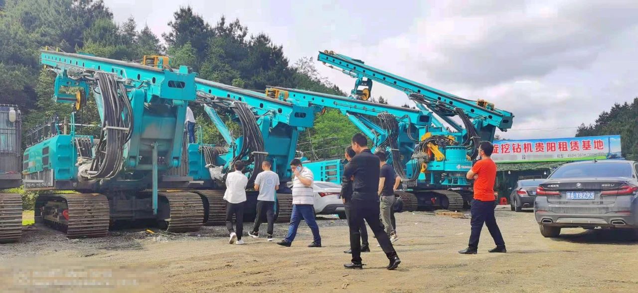 不到2年时间，，，入手33台9001cc金沙以诚为本智能旋挖钻机，，，这位老板什么来头？？？