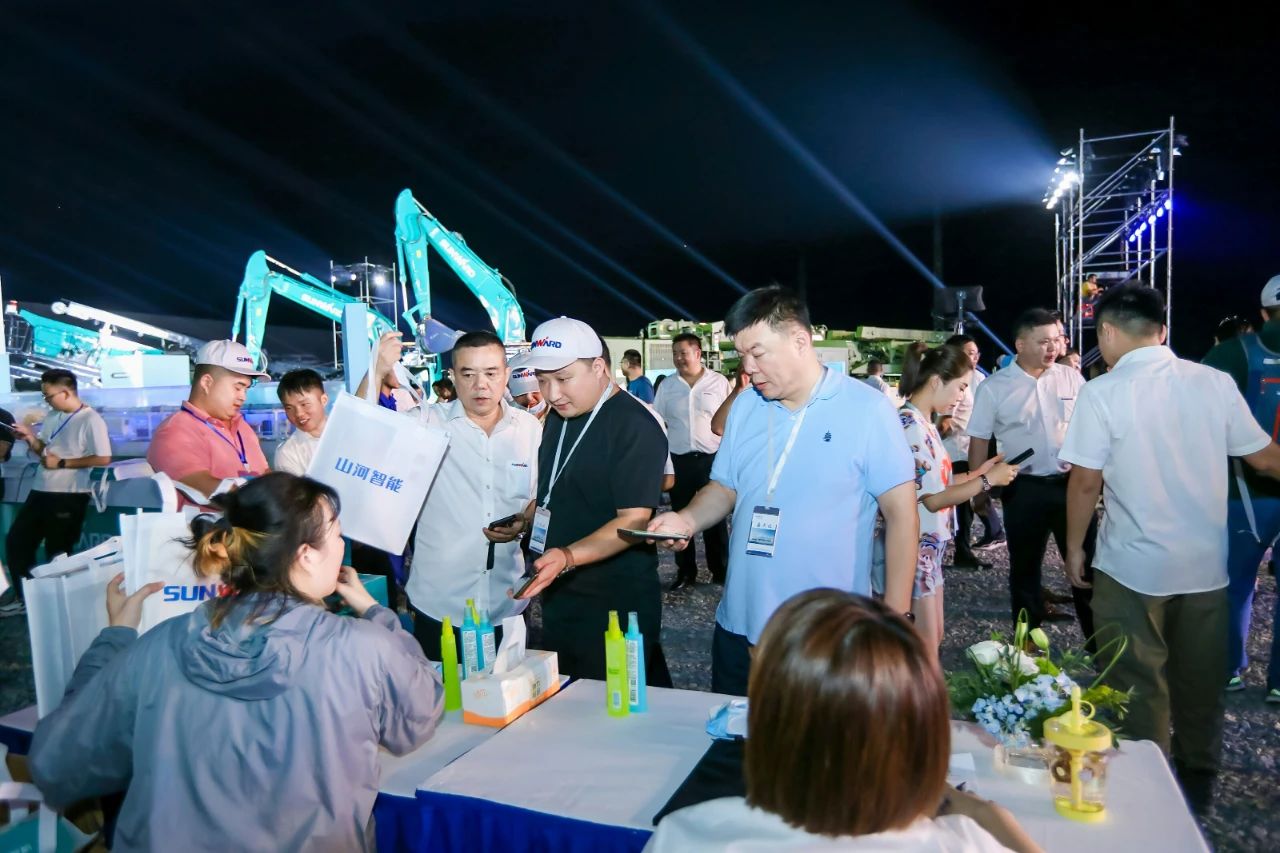 逛展超热闹！9001cc金沙以诚为本智能效果展示会高能名时势来袭