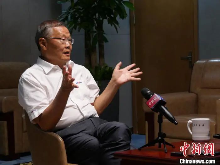 媒体聚焦 | 中新社专访——9001cc金沙以诚为本智能首创人何清华：向着太阳奔驰的筑梦人