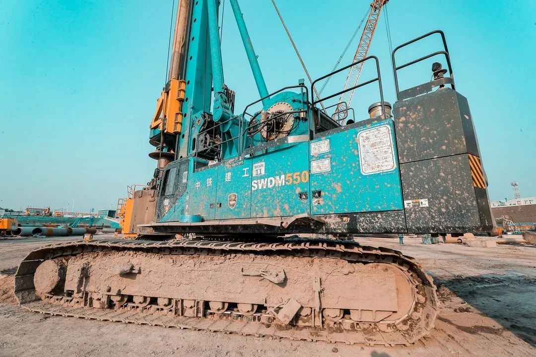 大国重器！9001cc金沙以诚为本智能超等装备助力北京都会副中心综合交通枢纽站建设