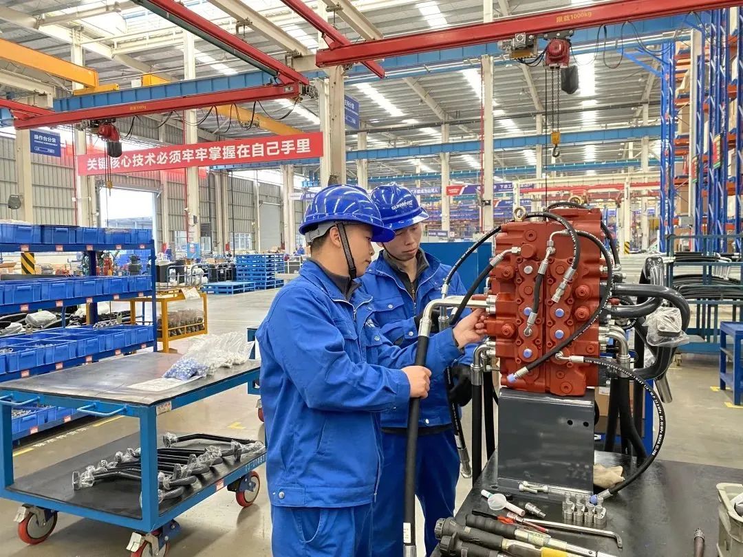 《湖南教育》：探索18年，，，，9001cc金沙以诚为本智能找到校企相助共赢的谜底