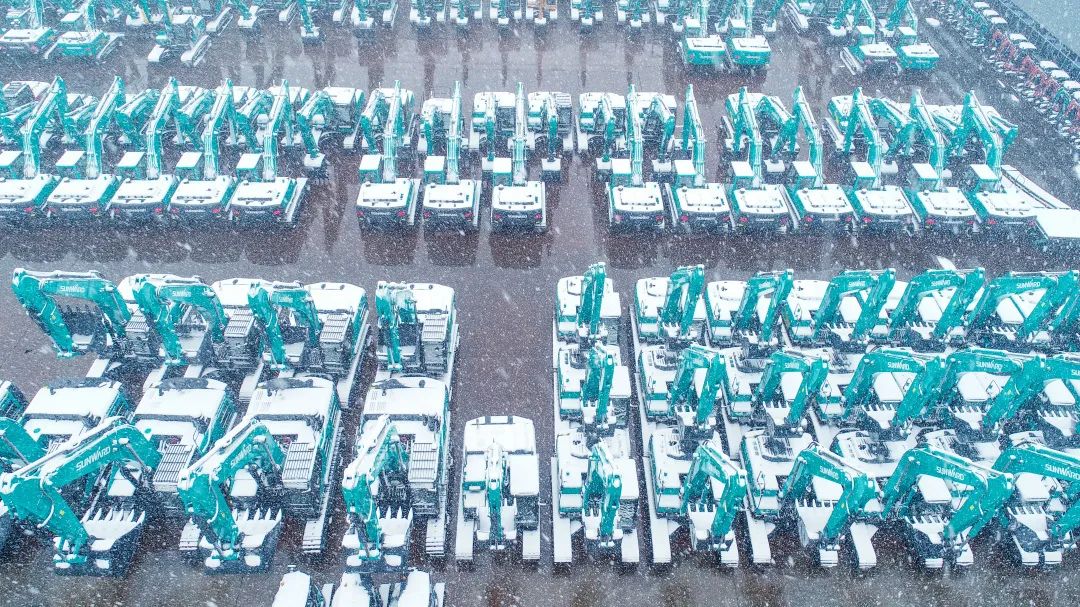 瑞雪兆有年，，，，，，邀您共赏雪中9001cc金沙以诚为本！