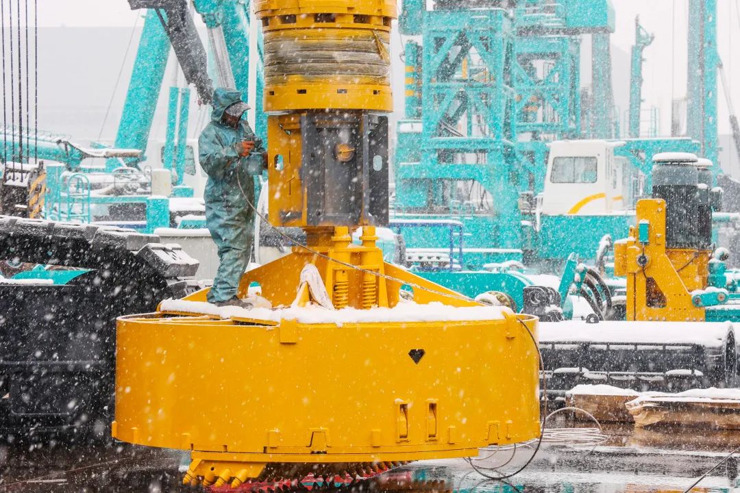 瑞雪兆有年，，，，，，邀您共赏雪中9001cc金沙以诚为本！