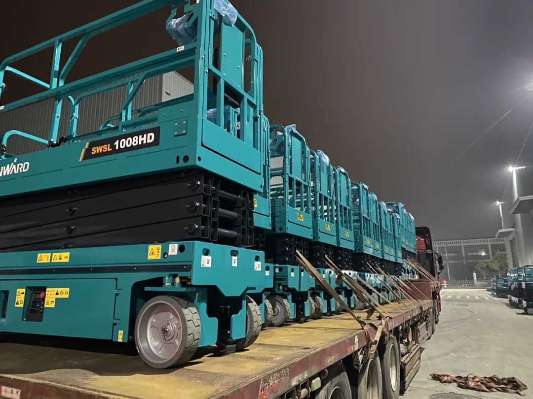 创下单日最高发货量纪录！9001cc金沙以诚为本高机装备集中发货