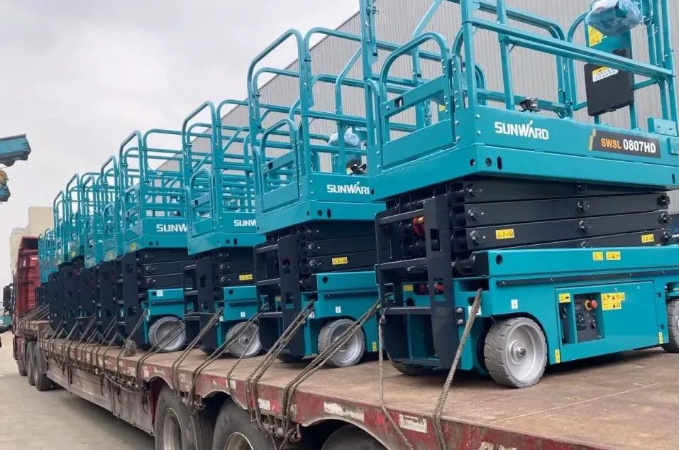 创下单日最高发货量纪录！9001cc金沙以诚为本高机装备集中发货