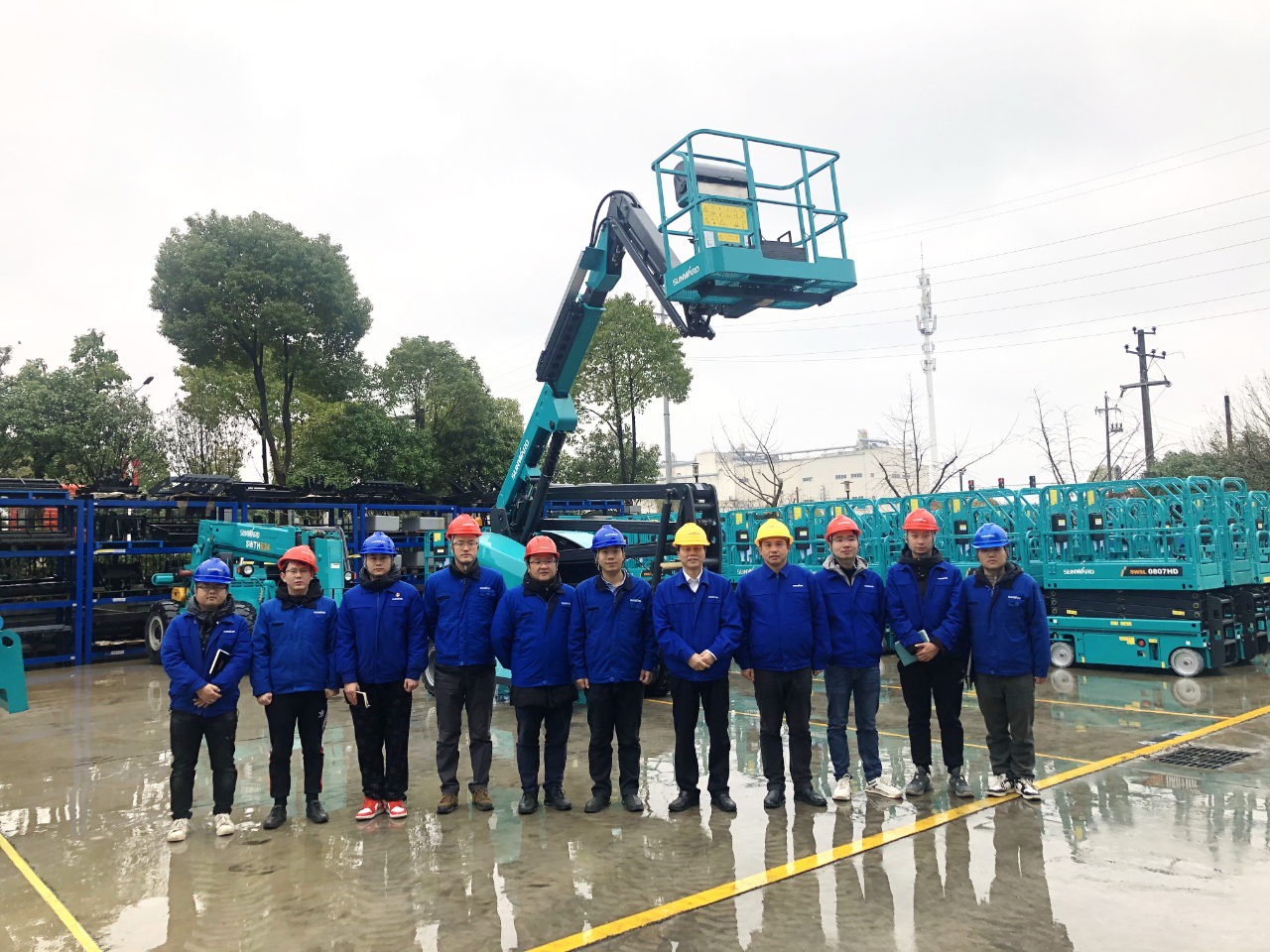 勇闯蓝海！9001cc金沙以诚为本智能两款臂式高空作业平台正式“出道”