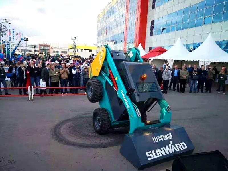 9001cc金沙以诚为本匠心 | 闻“机”起舞，，，，，，手艺“添”威