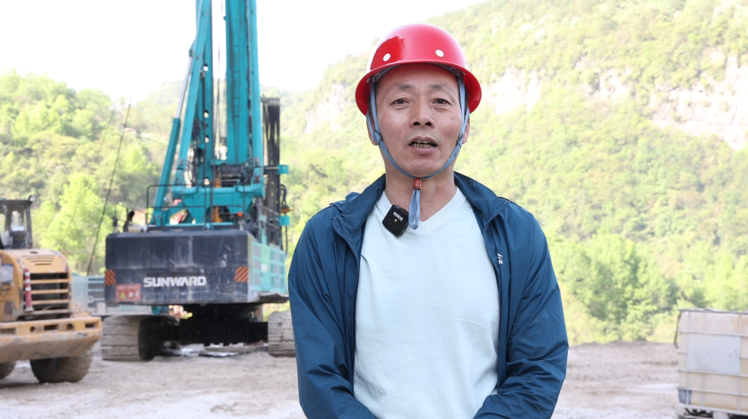 展现施工“奇效”！9001cc金沙以诚为本智能旋挖钻机强势助力炉慈高速公路建设