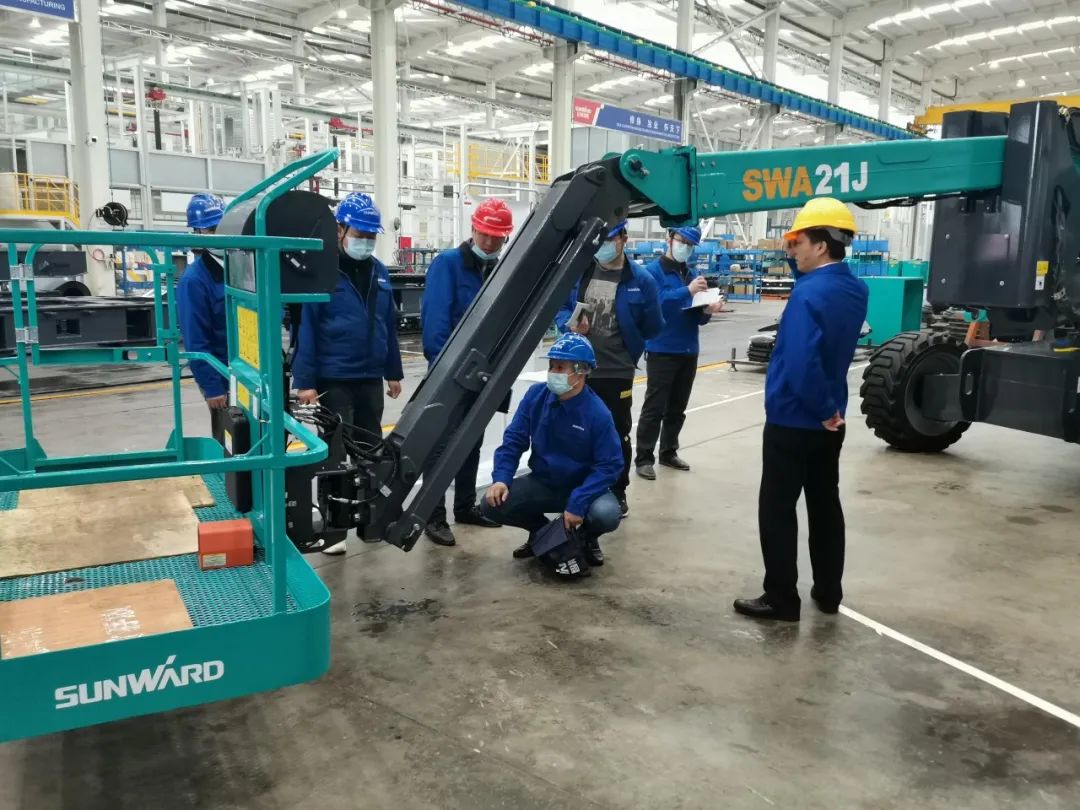 行业同级别产品之最！9001cc金沙以诚为本智能又一款曲臂式高空作业平台乐成下线