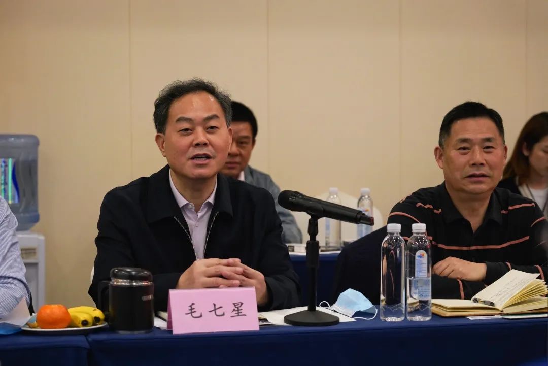 抱团出海，，，，携手共赢！何清华带队赴湖南异地商会联合会造访交流