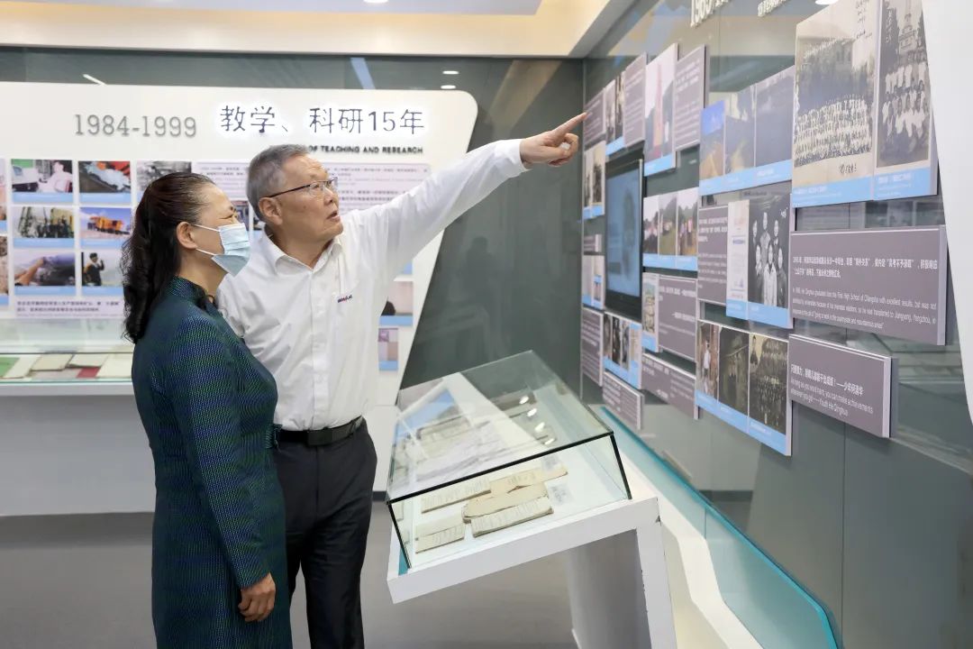 深化产学研相助！中南大学校长、中国工程院院士田红旗率团造访9001cc金沙以诚为本智能