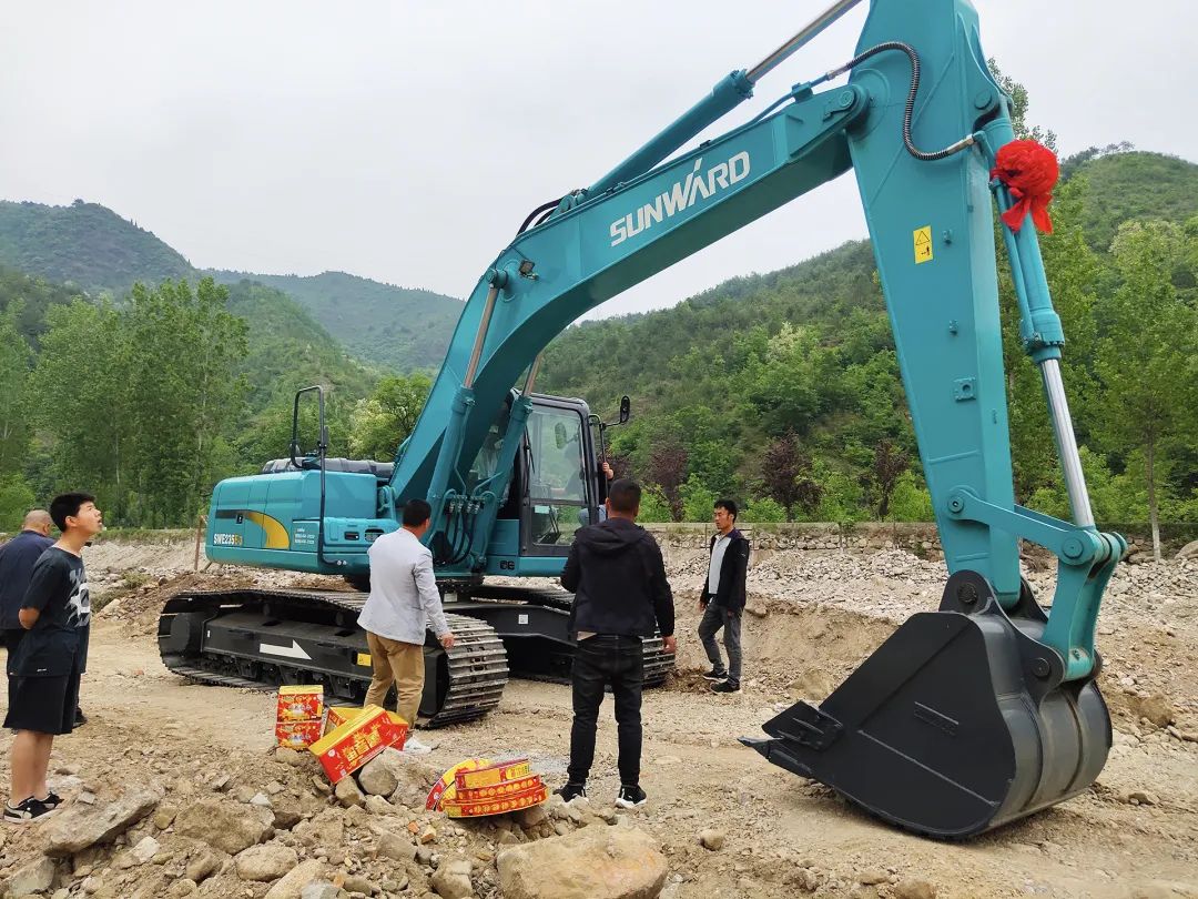 三员9001cc金沙以诚为本挖机“悍将”收服“铁粉”一枚，，，，，凭什么？？？？