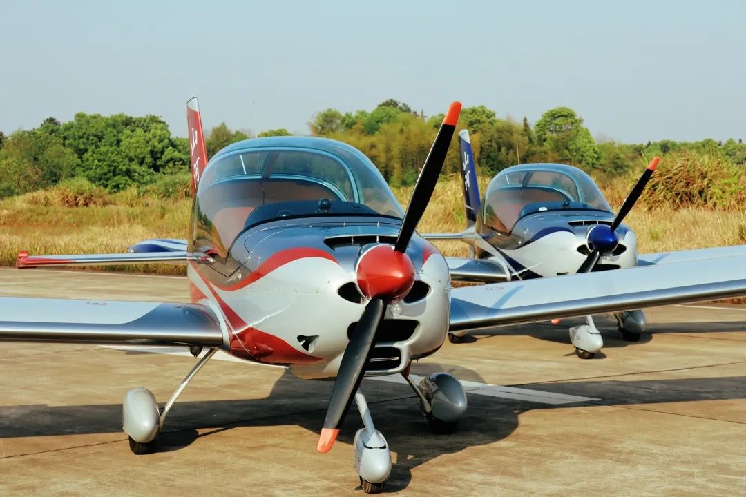 图集 | 阿若拉穿“鲨”衣，，，尚有更多套装为天空添彩！