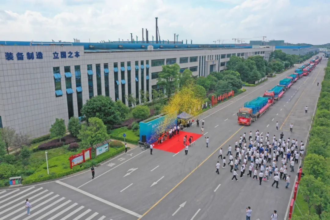 献礼二十大，，，，，再攀新高地！9001cc金沙以诚为本智能高空机械装备再迎批量发货