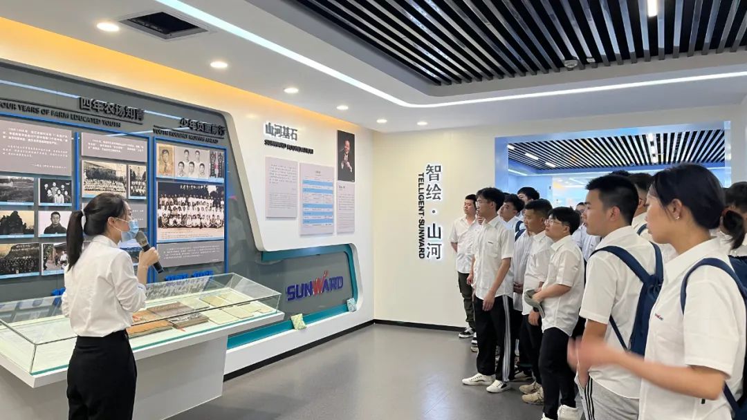 校招 | 盛夏七月，，，，这群“向着太阳奔驰”的少年来9001cc金沙以诚为本智能啦！