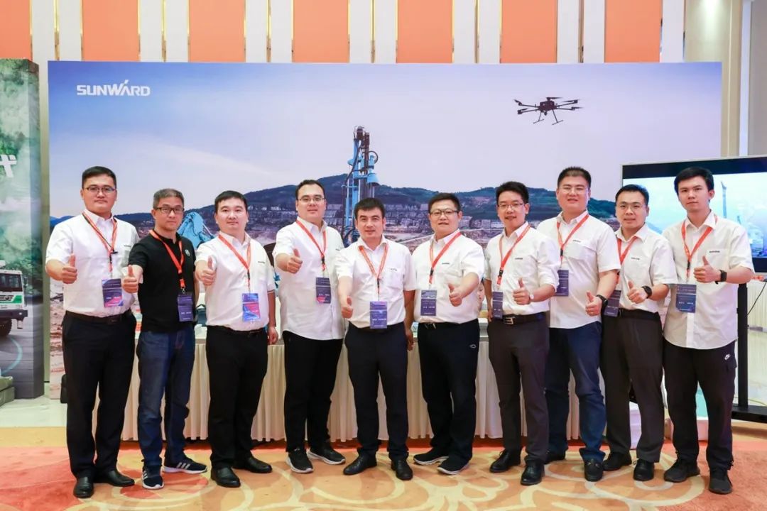 共话行业前沿手艺及趋势，，，9001cc金沙以诚为本智能亮相第九届金属非金属矿挑撰运营适用手艺与装备大会