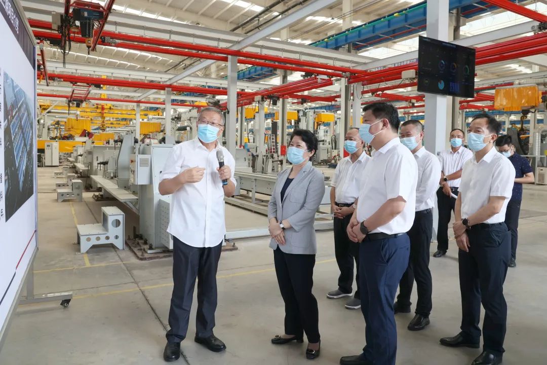 吴桂英调研9001cc金沙以诚为本智能