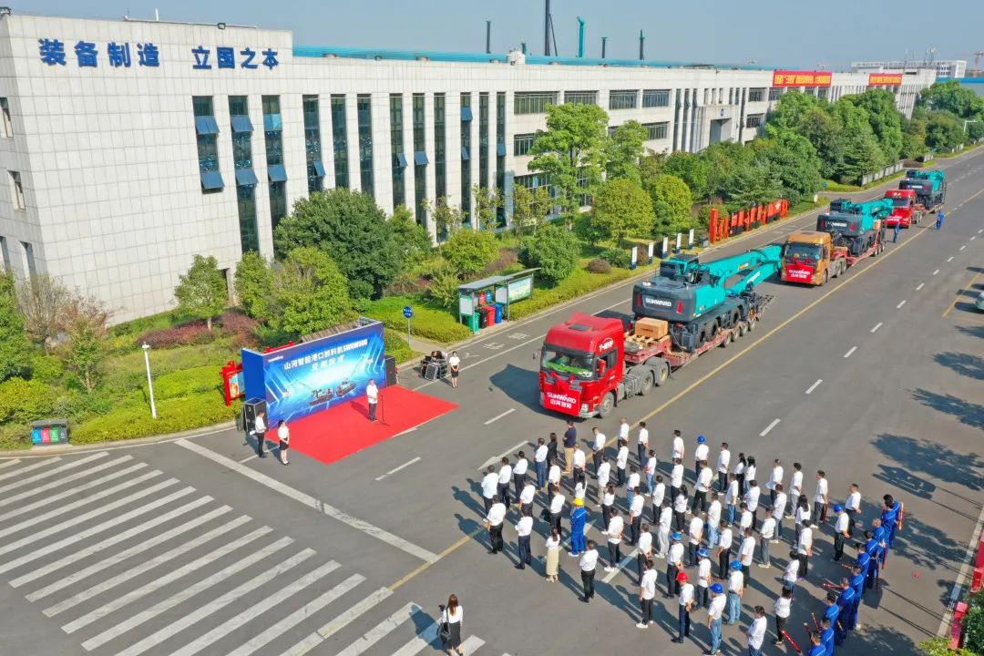 携手山东汇诚助力我国口岸建设！9001cc金沙以诚为本智能口岸抓料机乐成批量交付