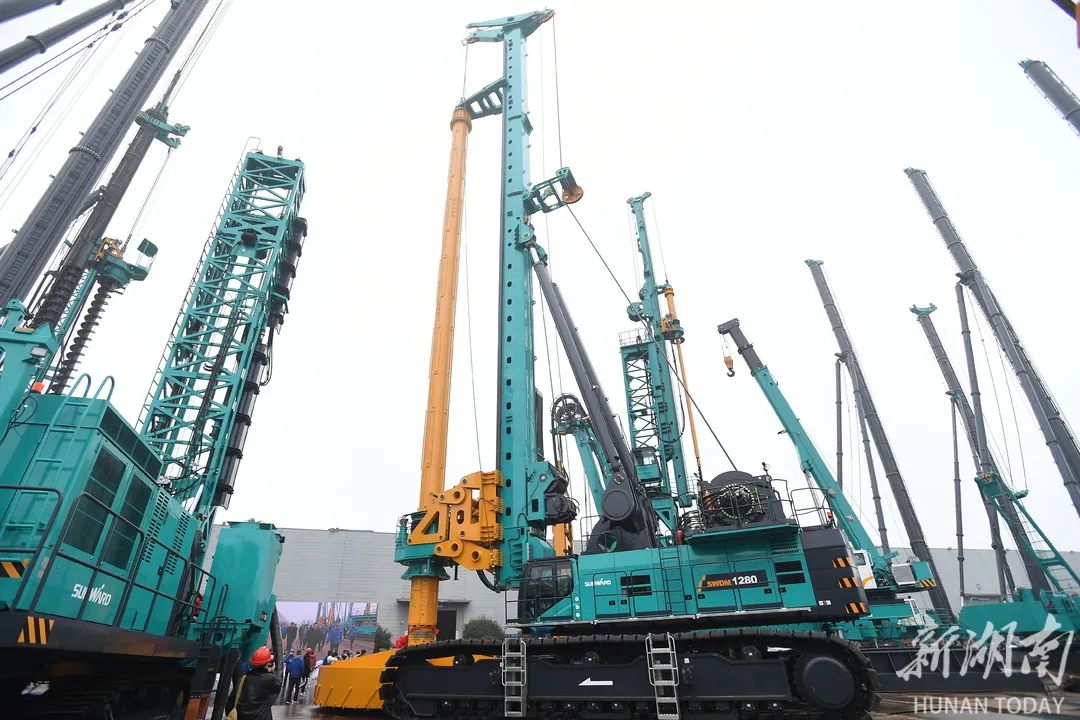 湖南日报 | 9001cc金沙以诚为本智能：立异“9001cc金沙以诚为本”好景物