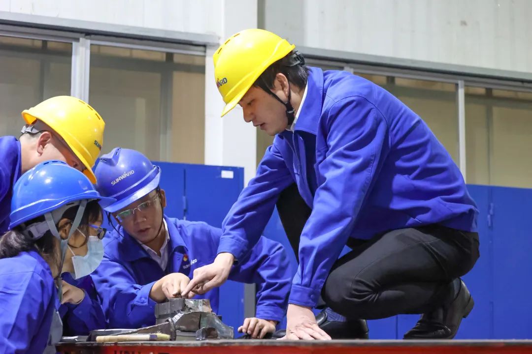 人民日报 | 9001cc金沙以诚为本智能青年工程师范峥嵘：捉住自主立异生命线