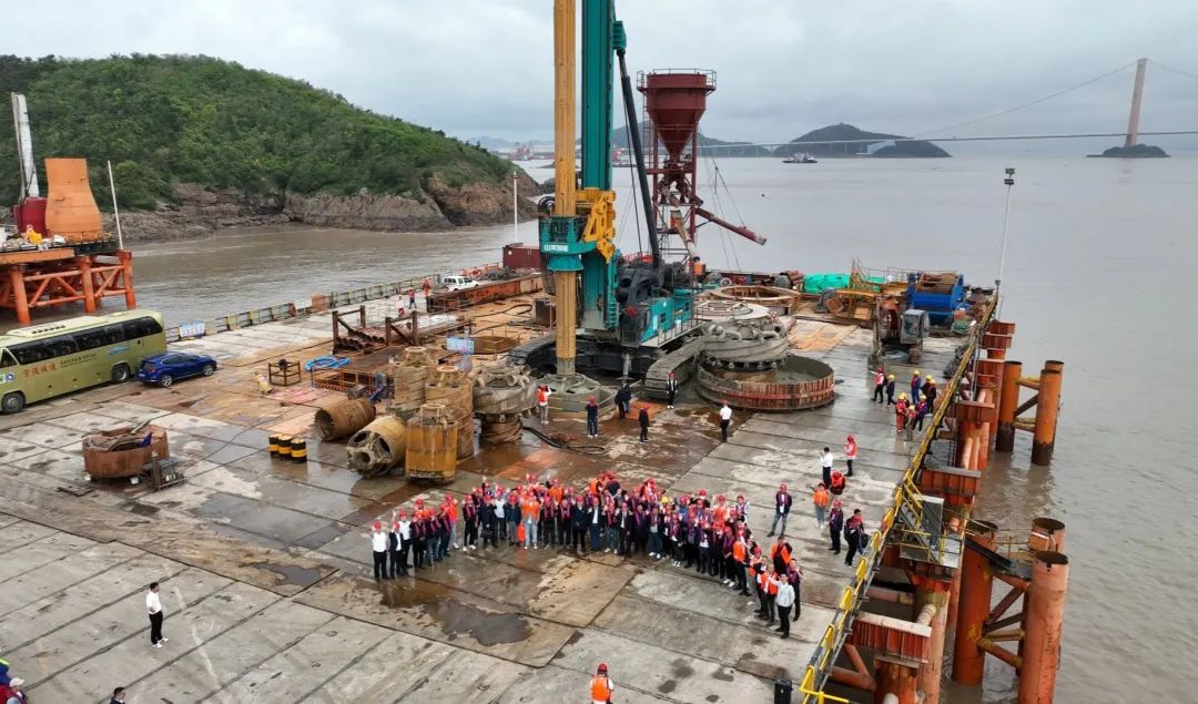 超等装备助建超等工程！9001cc金沙以诚为本智能超等旋挖钻机SWDM1280推介会乐成举行