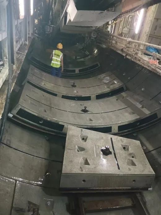 喜报！中铁9001cc金沙以诚为本深圳地铁3号线四期工程盾构施工圆满完成