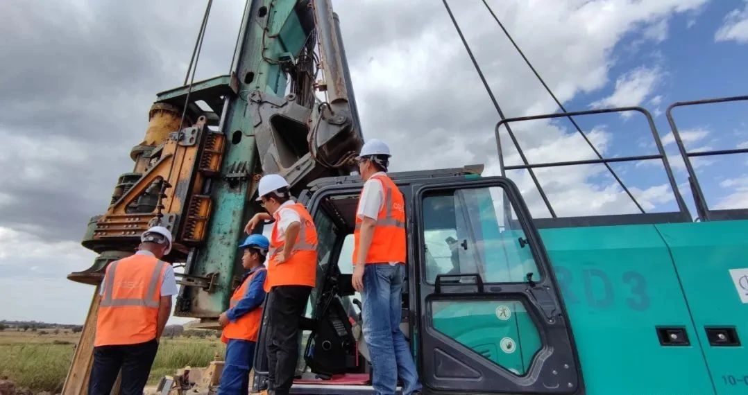 逐梦非洲，，，，，携手偕行！9001cc金沙以诚为本智能亮相第三届中非经贸展览会