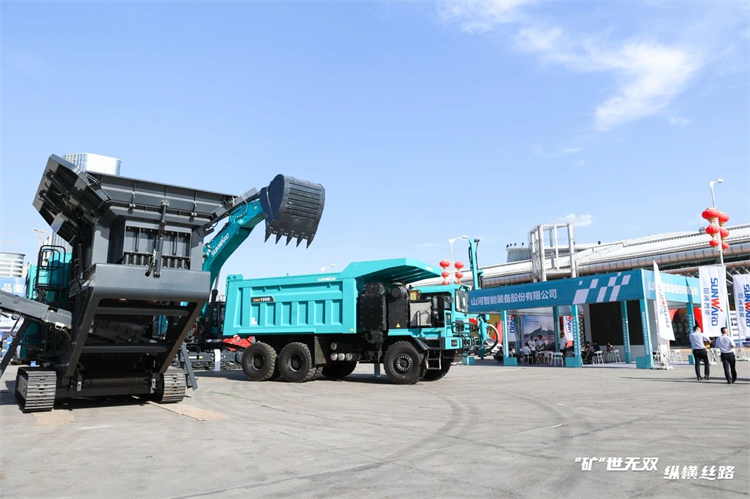 “矿”世无双，，，，，纵横丝路！9001cc金沙以诚为本智能亮相第十三届新疆国际矿业与装备展览会