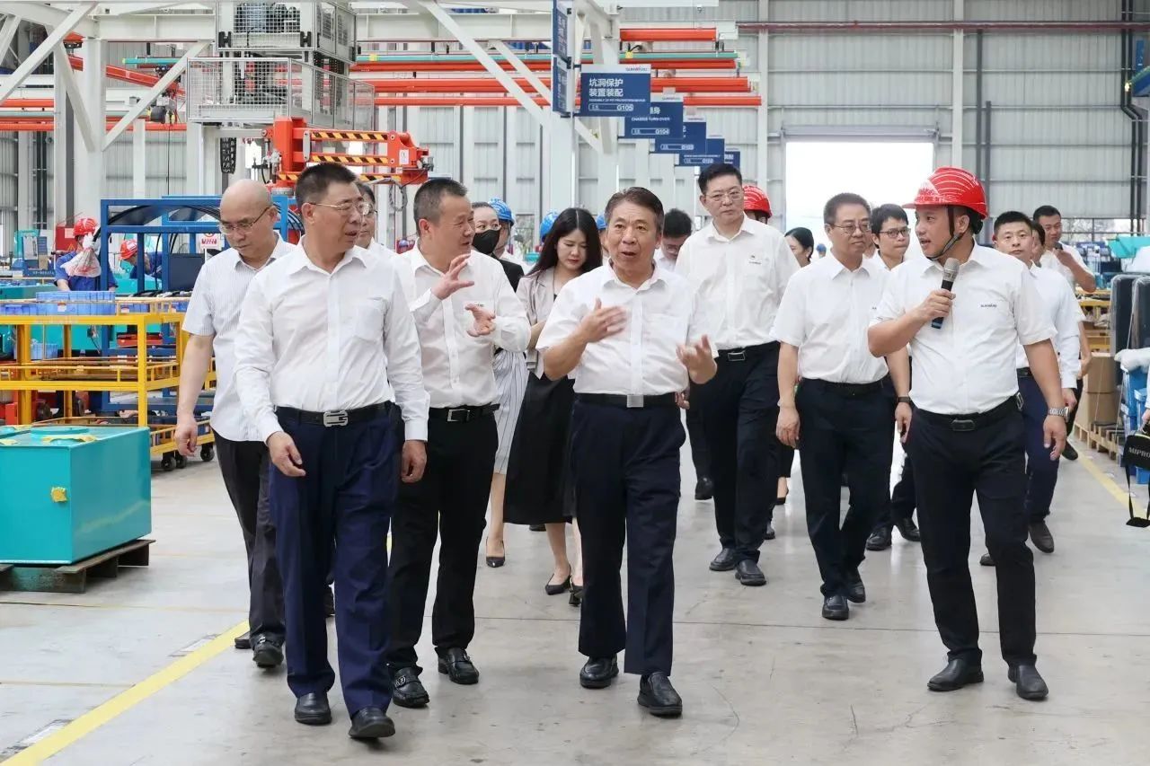 两门第界500强企业董事长同访9001cc金沙以诚为本智能