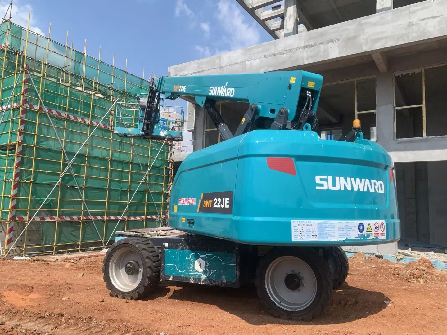 实力上新！9001cc金沙以诚为本智能电动直臂高空作业平台进军华中市场