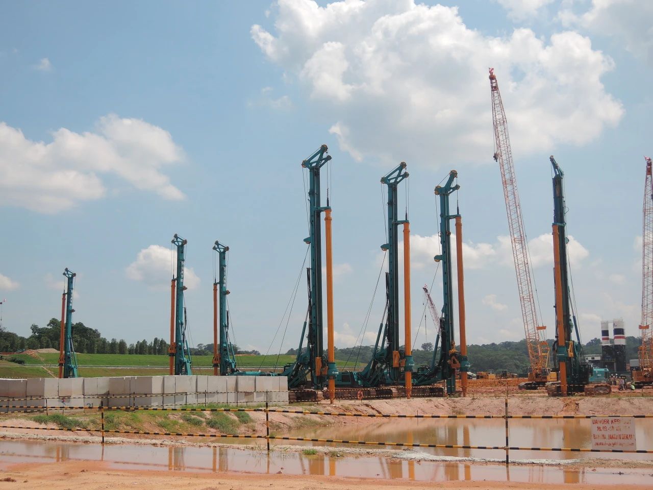 “9001cc金沙以诚为本绿”绽放“一带一起”