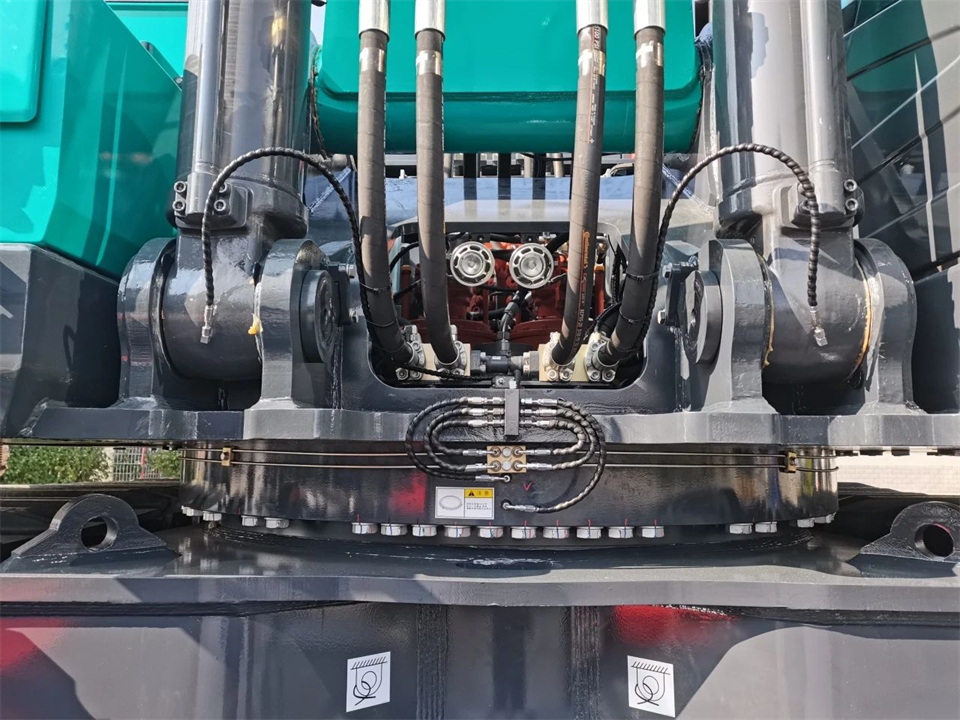 定制开发、功效更强！9001cc金沙以诚为本智能SWE750ELR加长臂液压挖掘机下线交付