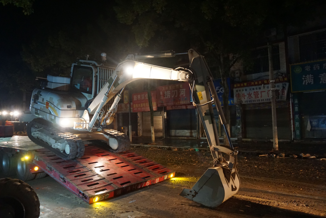 驰援湖南平江抗洪抢险，，，共克时艰显继续