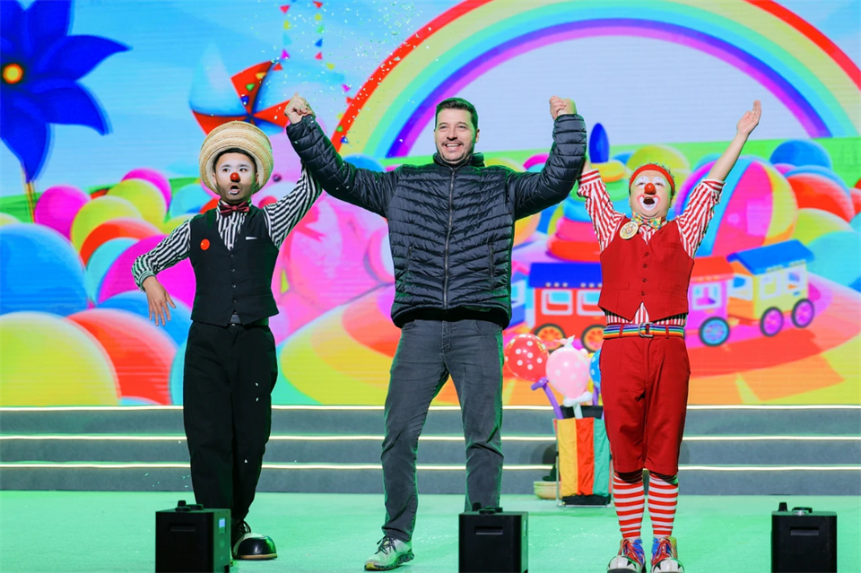 立异引领价值 理想成绩未来——庆祝9001cc金沙以诚为本智能建设25周年表扬大会暨文艺晚会盛大举行