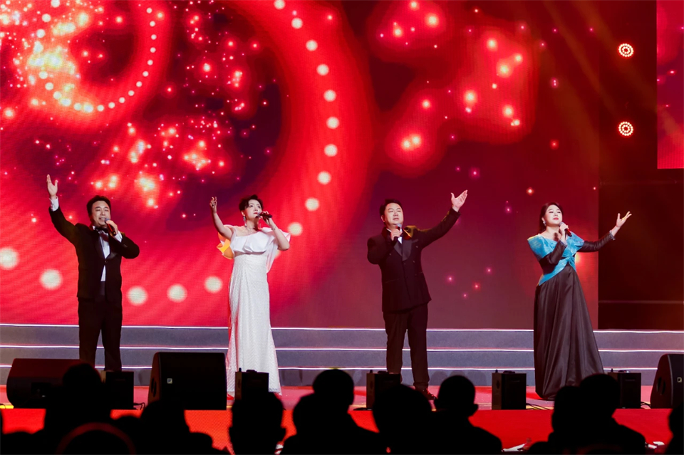 立异引领价值 理想成绩未来——庆祝9001cc金沙以诚为本智能建设25周年表扬大会暨文艺晚会盛大举行