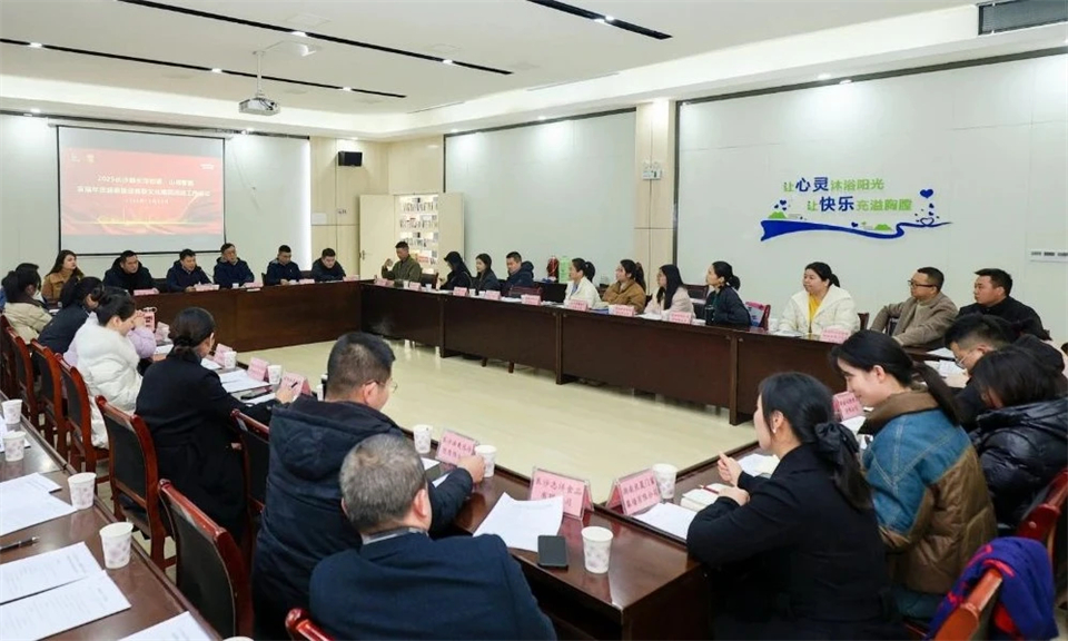 长龙街道、9001cc金沙以诚为本智能召开首届年货盛惠暨送春联文化惠民活动事情聚会